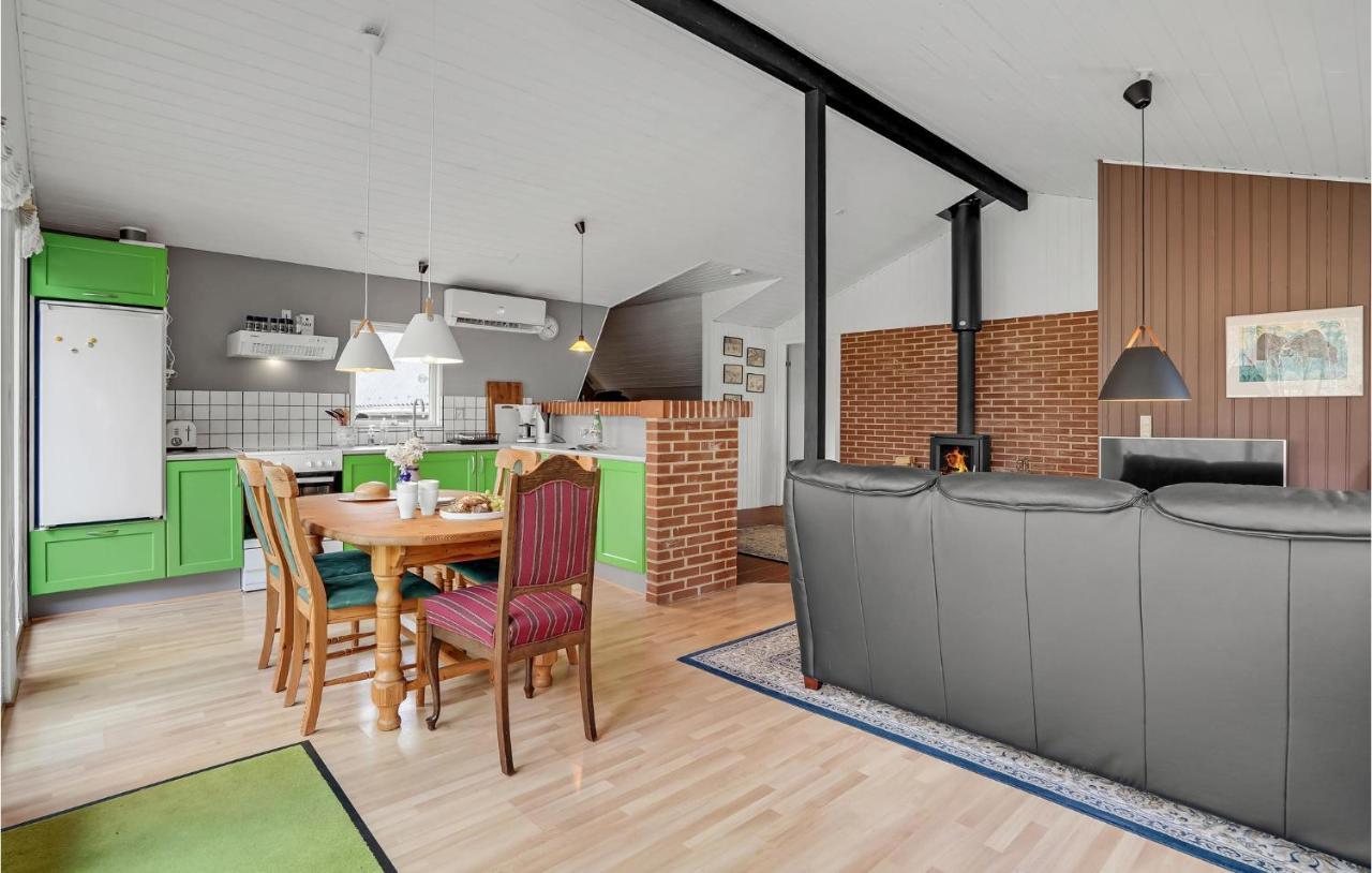 Beautiful Home In Herning With Kitchen Zewnętrze zdjęcie