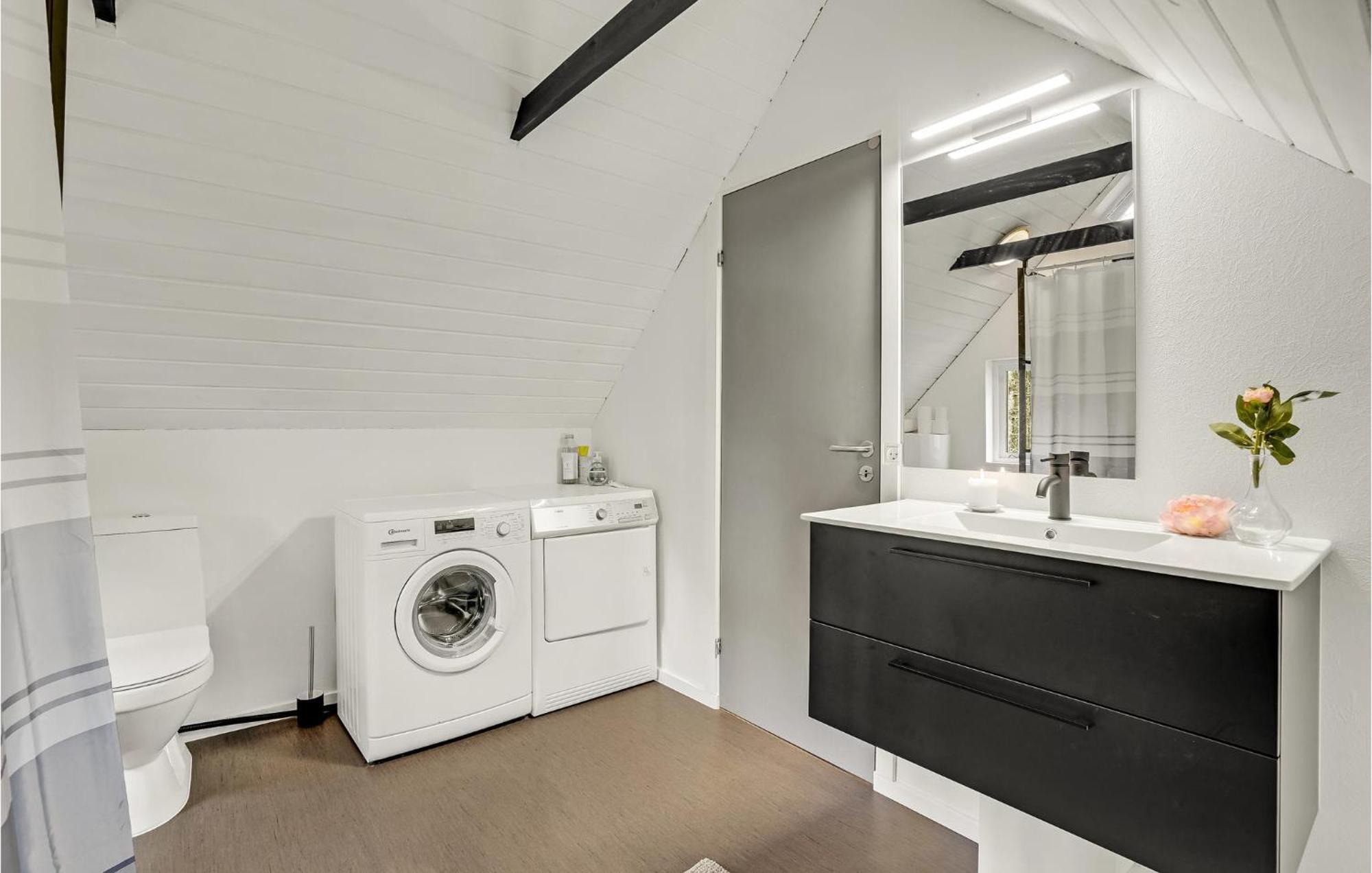 Beautiful Home In Herning With Kitchen Zewnętrze zdjęcie